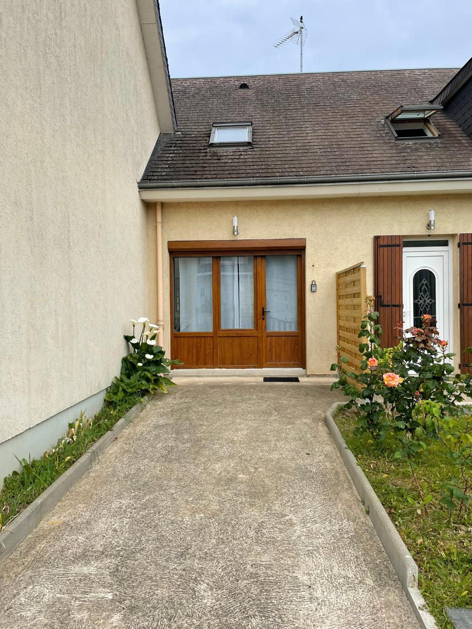 Appartement Dans Une Maison Cosy Chartres Zewnętrze zdjęcie